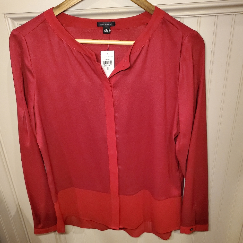 NWT Ann Taylor Red Blouse S